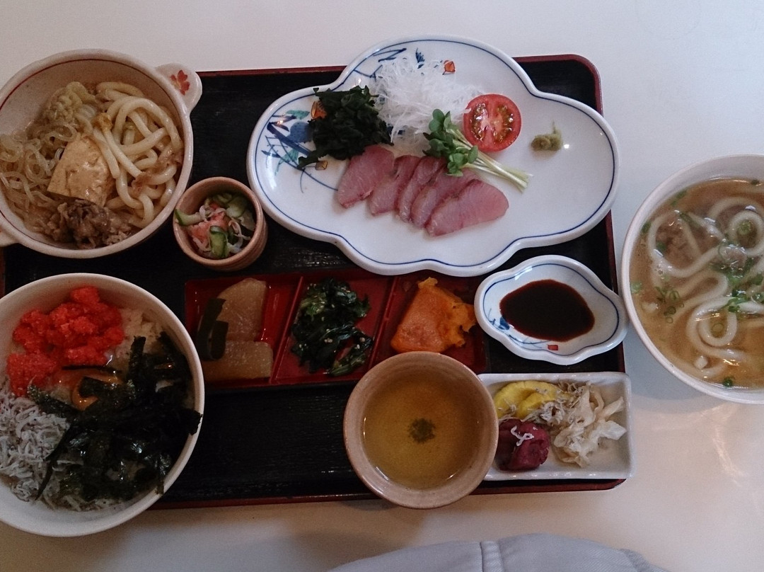 食事・喫茶エイト