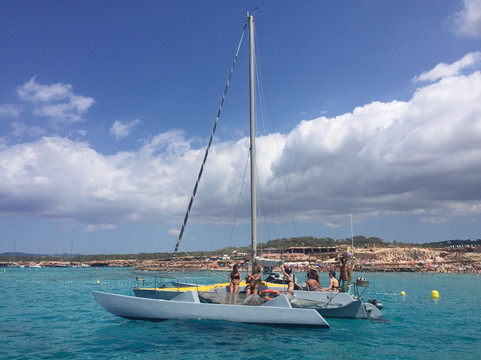 Rent Boat Ibiza-圣安东尼德波特曼尼必去景点