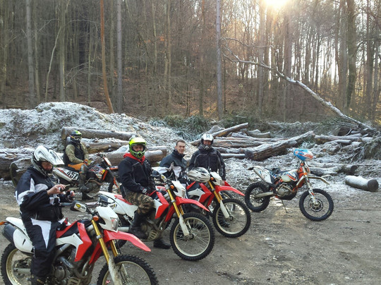 Off The Kerb Trail Riding-多肯必去景点