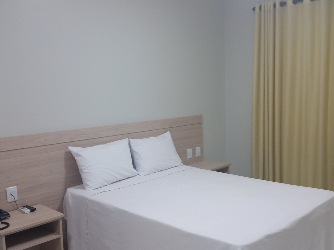 Ineia Palace Hotel主图