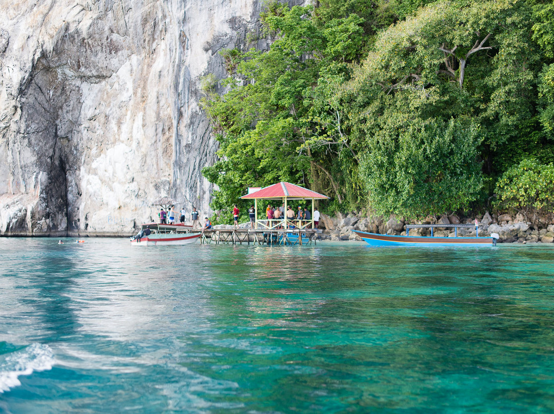 Ora Beach-Saleman必去景点