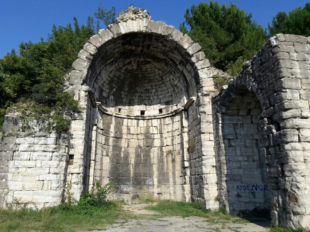 Sapanca旅游景点-Bes Kopru