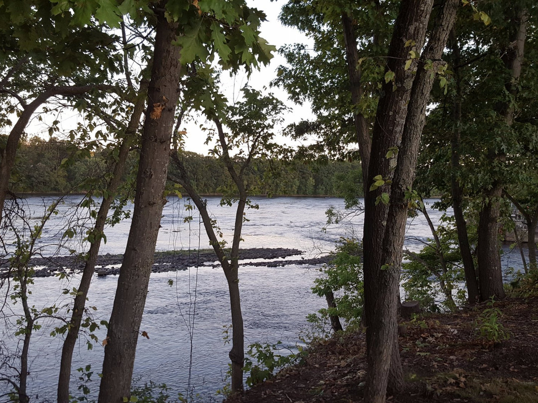 Windsor Locks Canal State Park Trail-Suffield必去景点