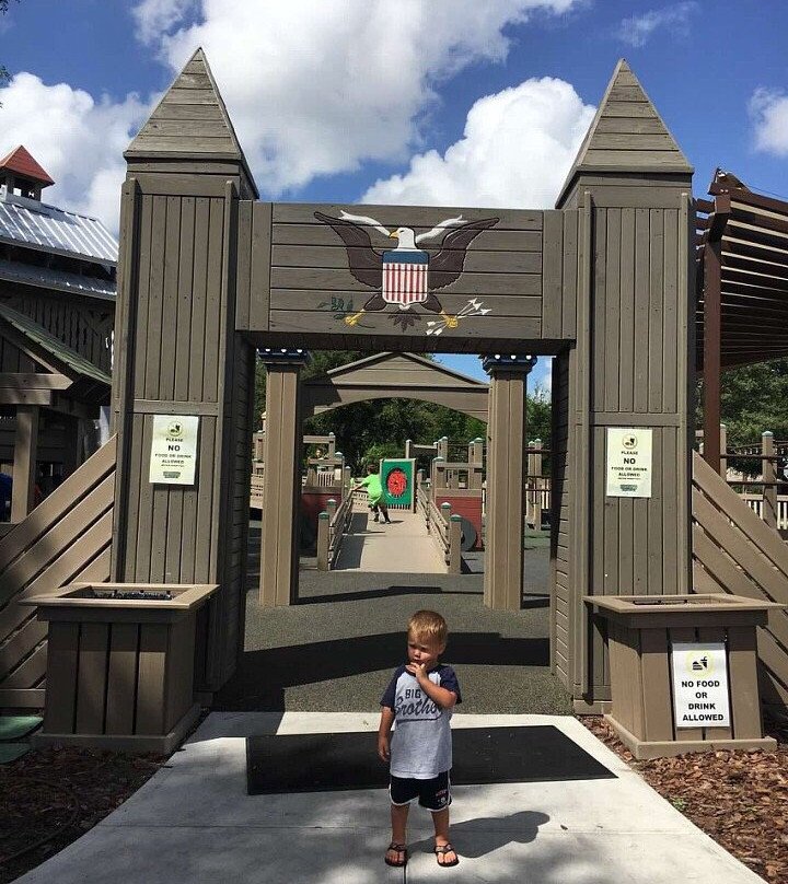 Freedom Playground-迪兰必去景点