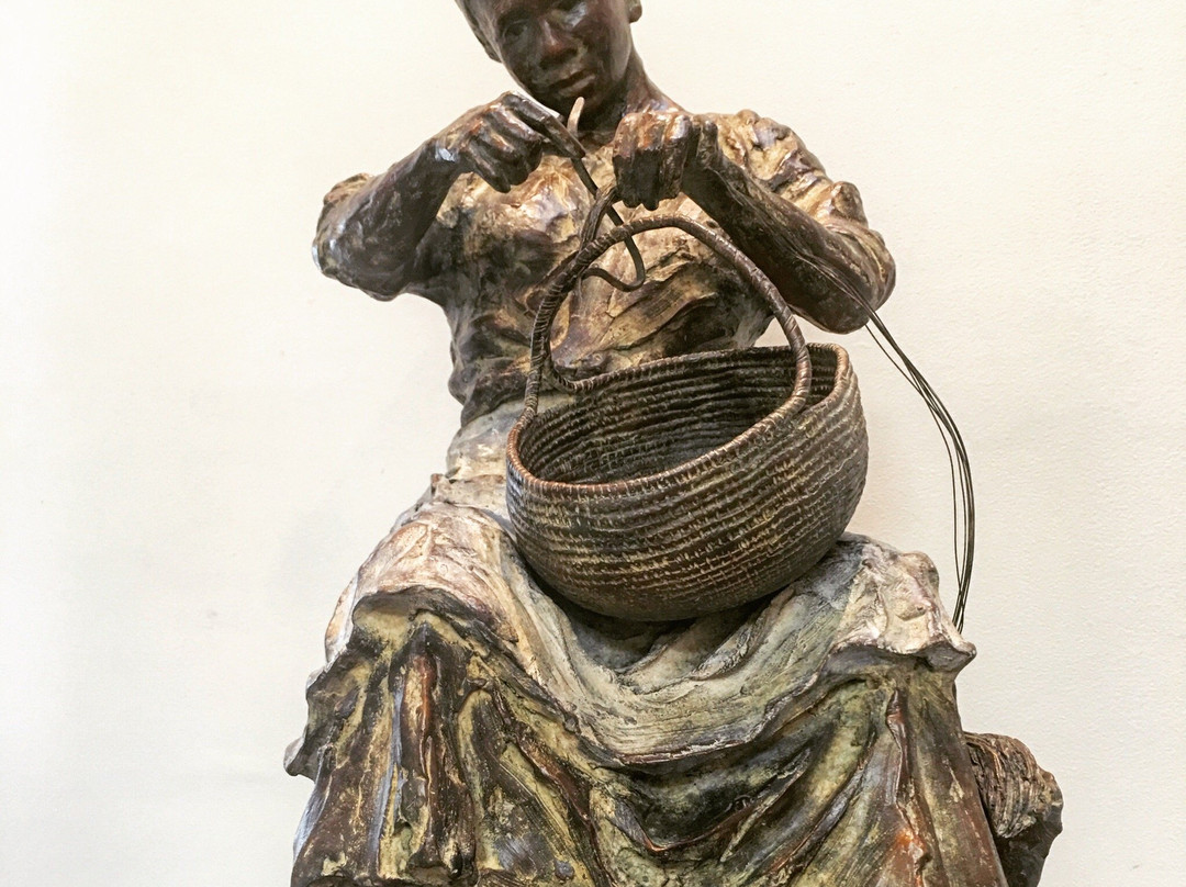 Four Corners Gallery and Fine Framing-布拉夫顿必去景点