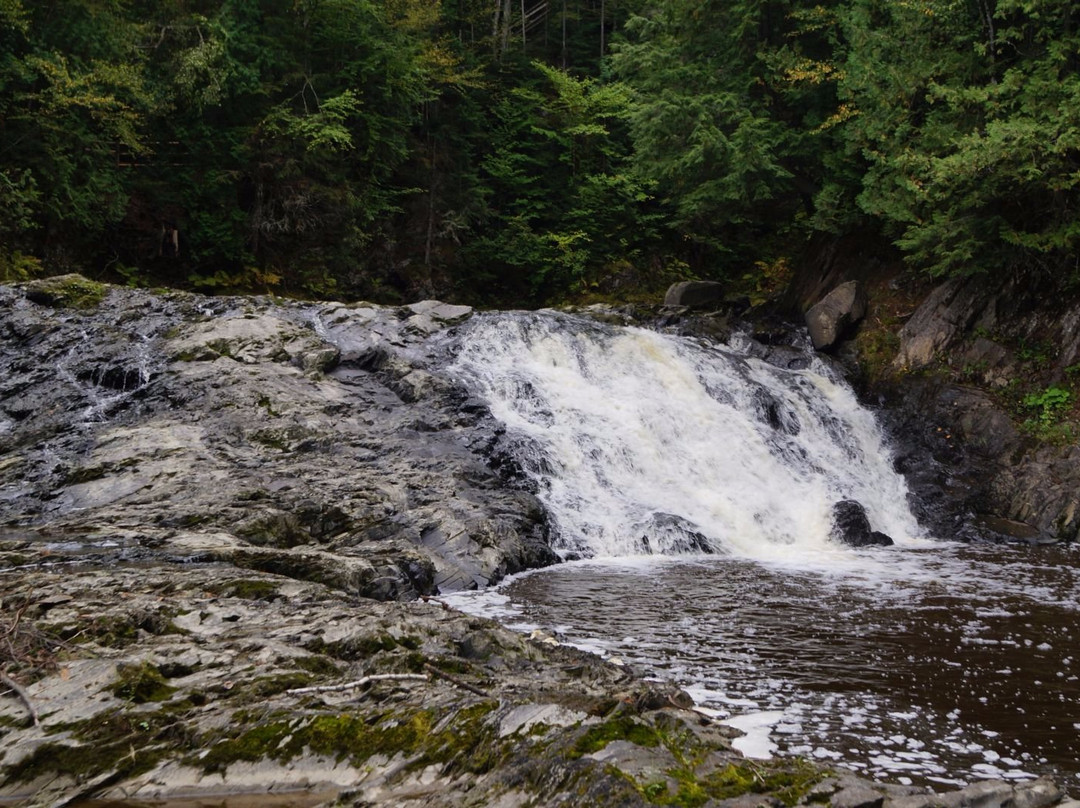 Parc des Sept-Chutes-Saint Georges必去景点