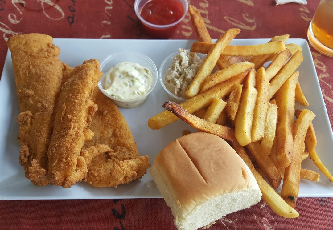 Sandy Ridge餐馆和美食-Simply Suzanne's Cafe