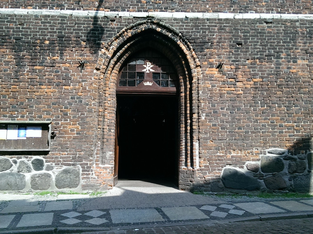 Church of the Holy Cross景点图片
