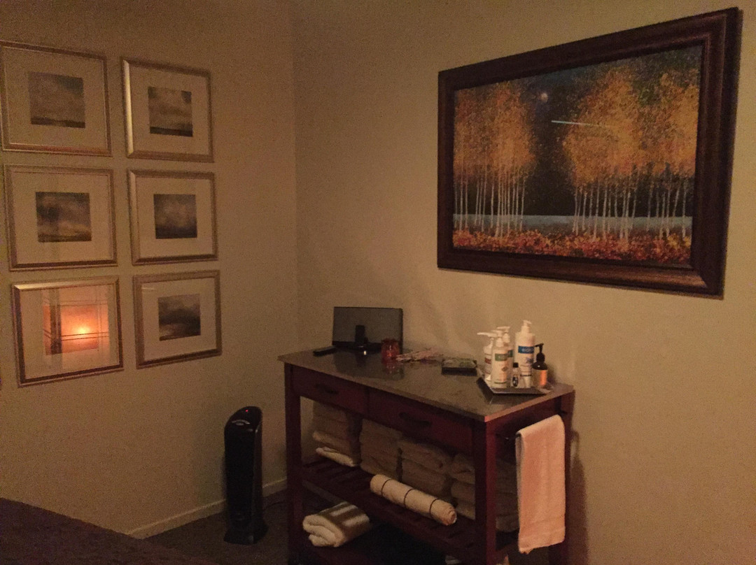 In the Zone Massage Therapy-毕晓普必去景点