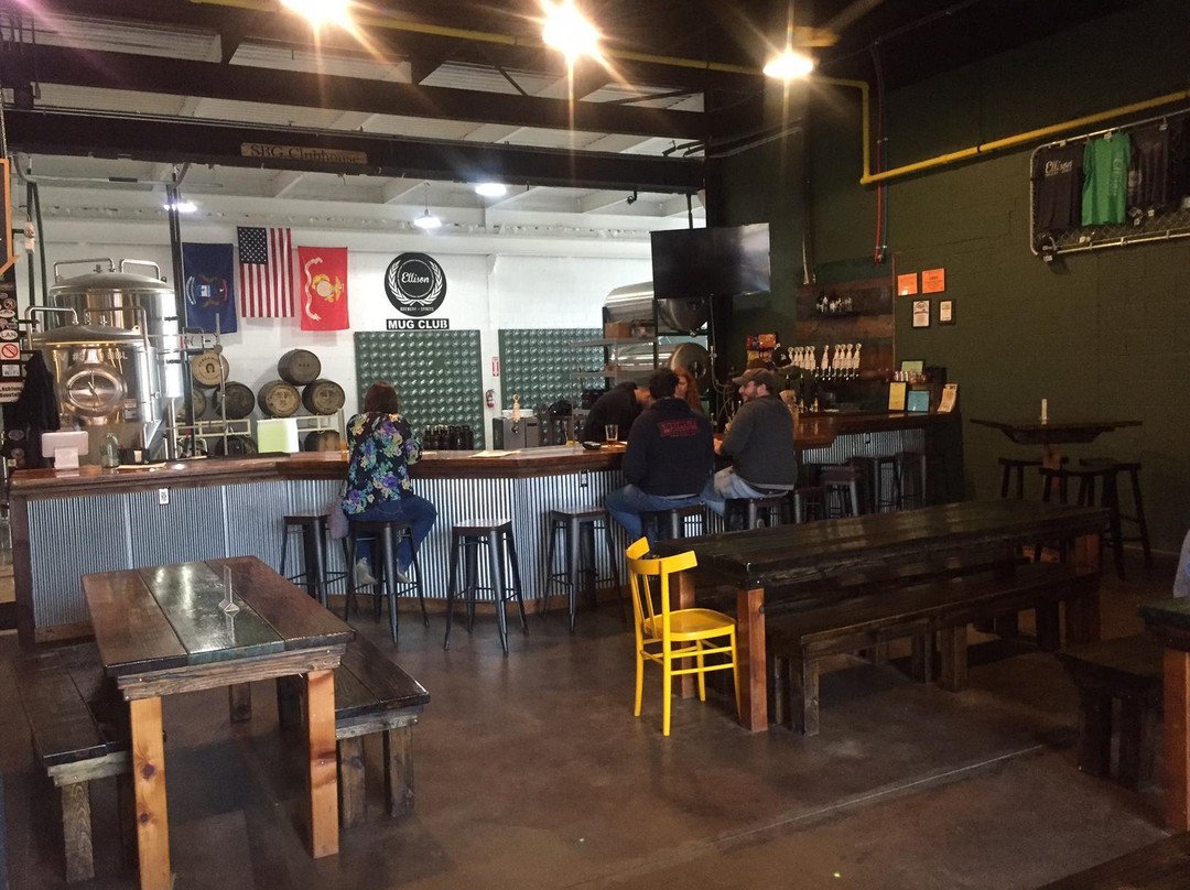 Ellison Brewery + Spirits景点图片