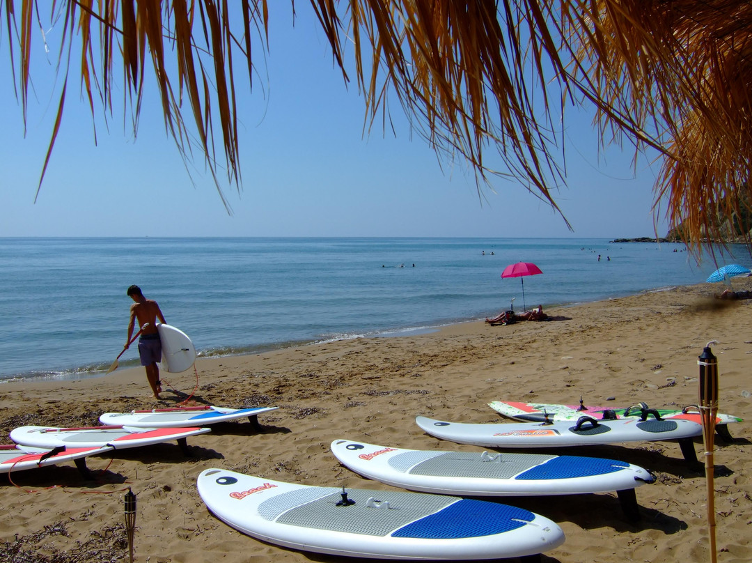Tropical Windsurfing Gardenos Watersports景点图片