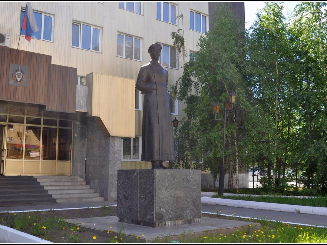 F.E.Dzerzhinskiy Monument-Nizhnevartovsk必去景点
