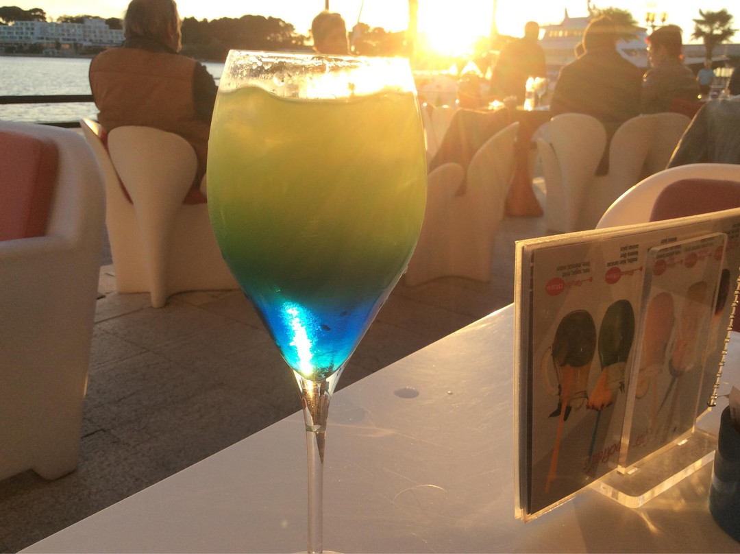 General Lounge-波雷奇必去景点