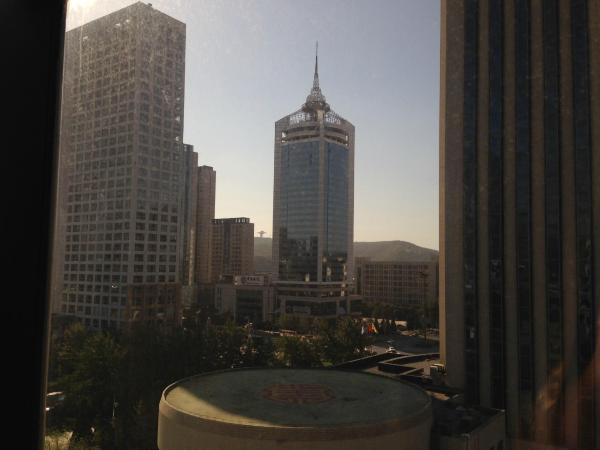 大连东方大厦-客卧