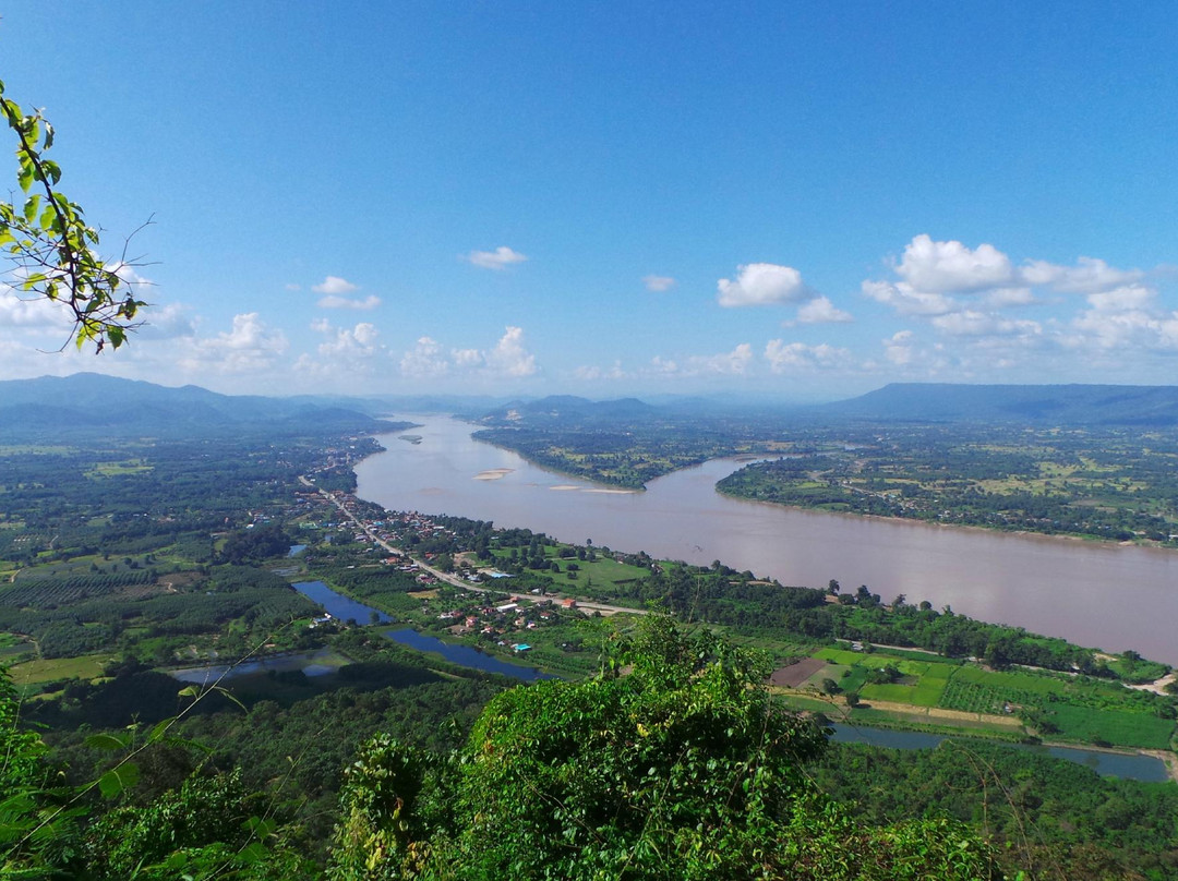 Wat Pha Tak Suea景点图片