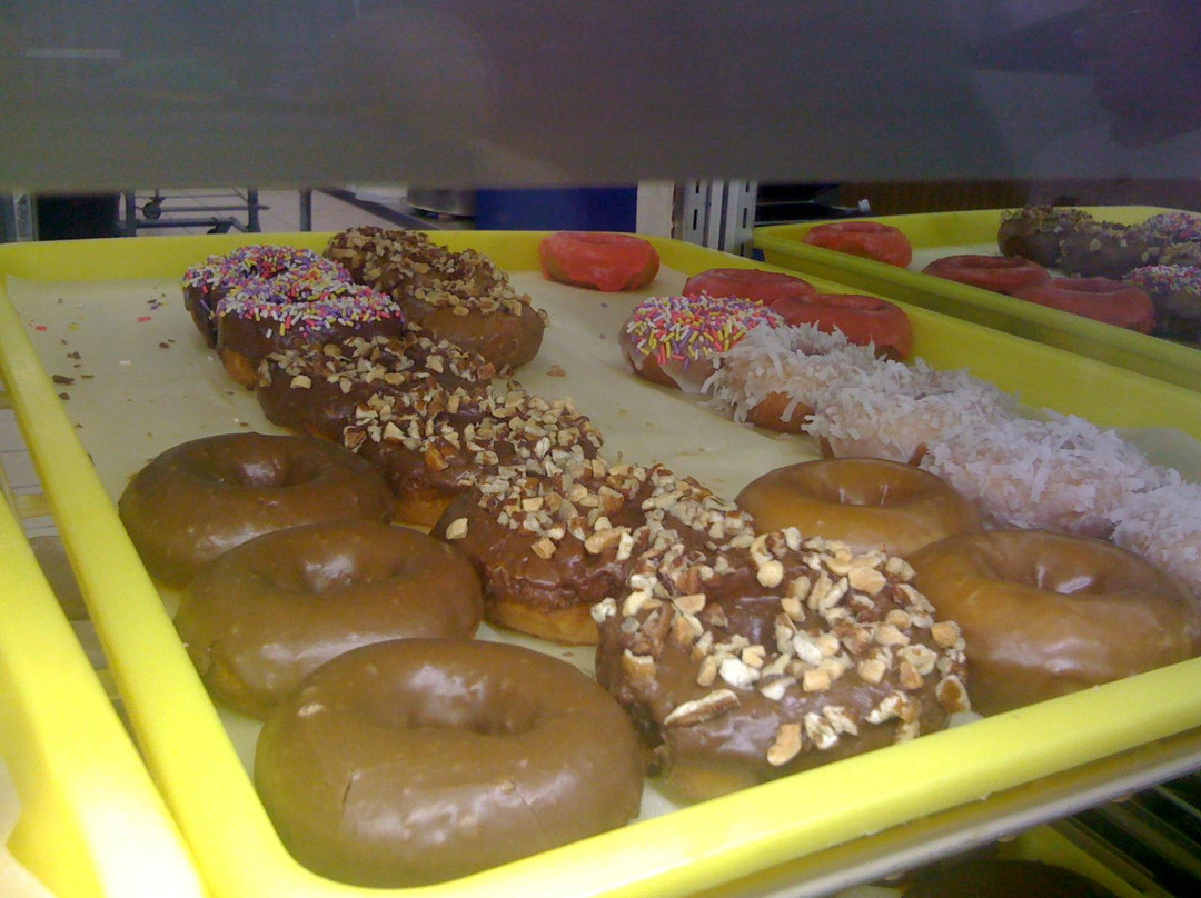 Green Forest餐馆和美食-Daylight Donuts