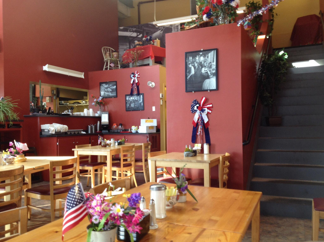 Riverside Cafe & Diner