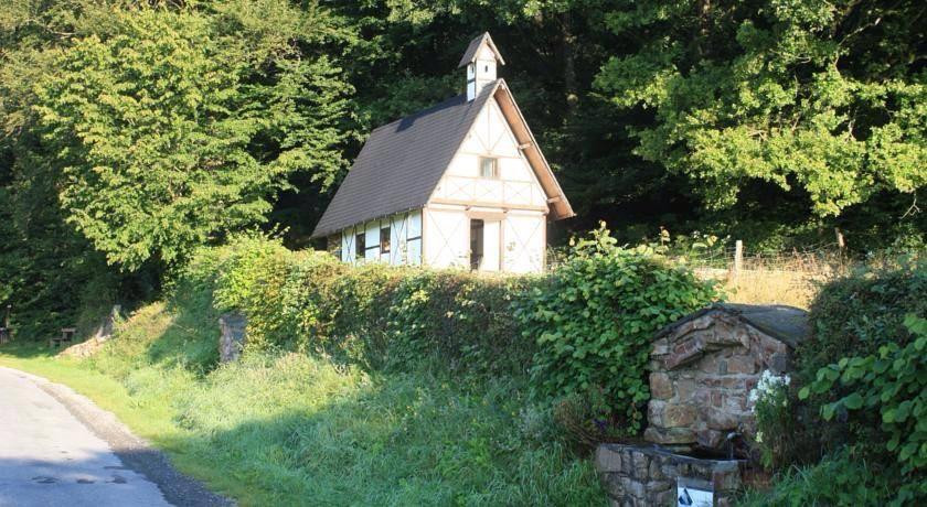 AU COIN  DES SOURCES主图