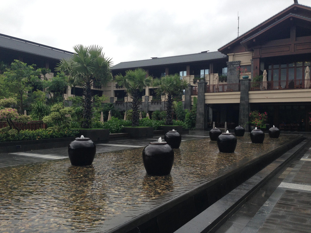 海南七仙岭温泉度假酒店主图