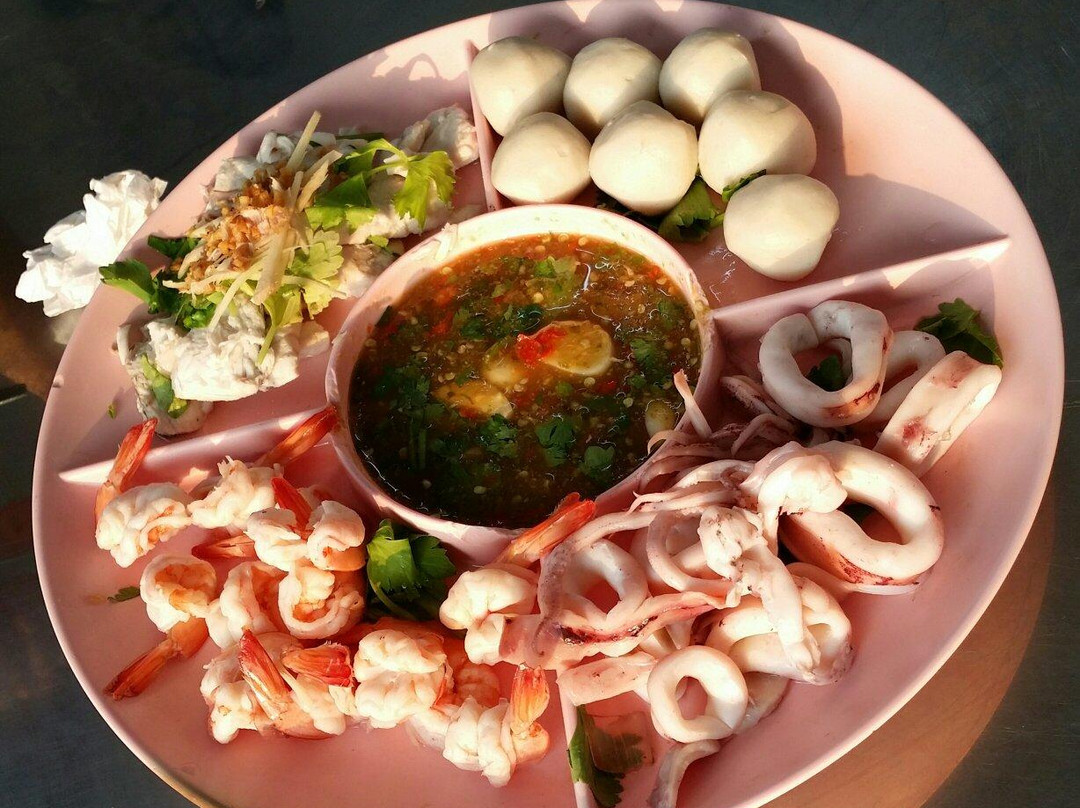 ร้านอาหาร สถานตากอากาศบางปู (ศาลาสุขใจ)