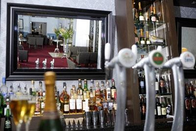 Salamanza Champagne Bar-Hensol必去景点