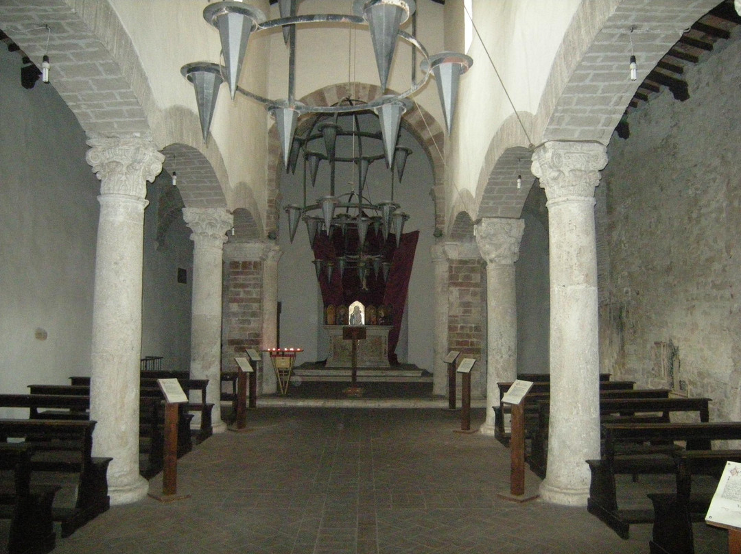 Chiesa di Santa Maria in Pensole-Narni必去景点