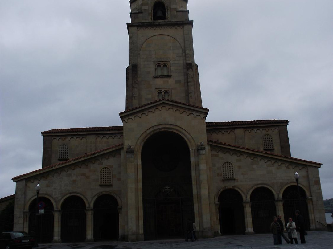 Parroquia San Pedro-希洪必去景点