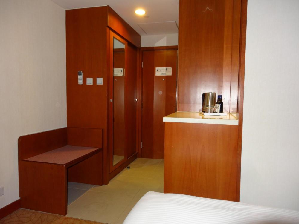 明爱白英奇宾馆-客卧