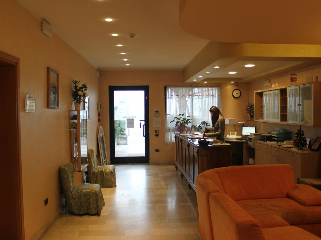 Hotel Le Colombelle主图