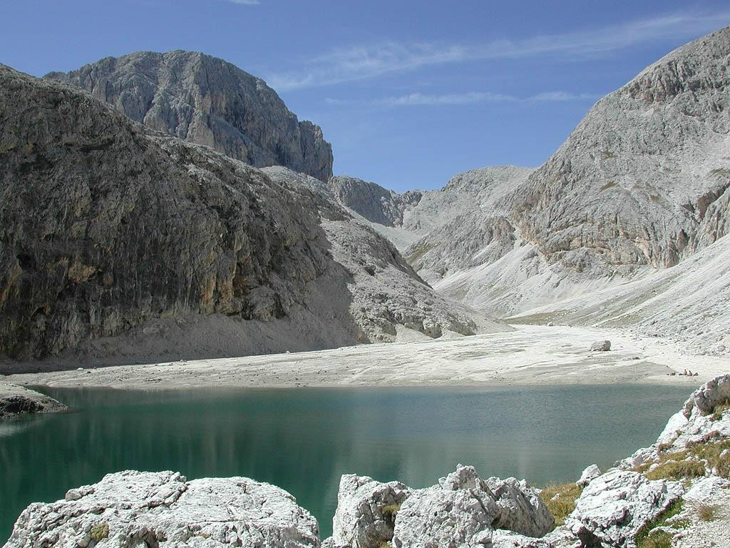Antermoia Lake景点图片