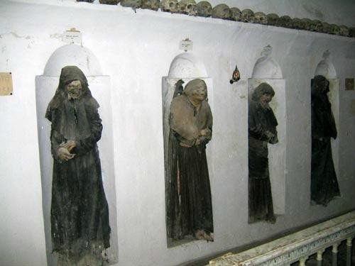 Cripta Delle Mummie-Oria必去景点