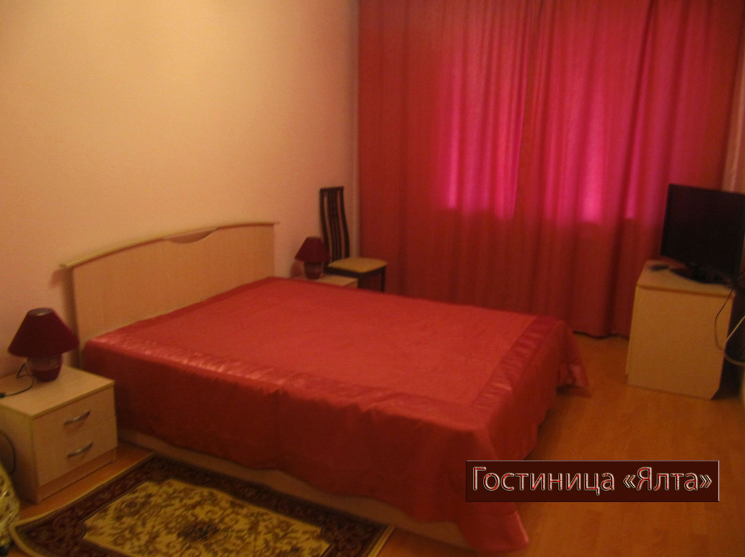 Yalta Hotel主图