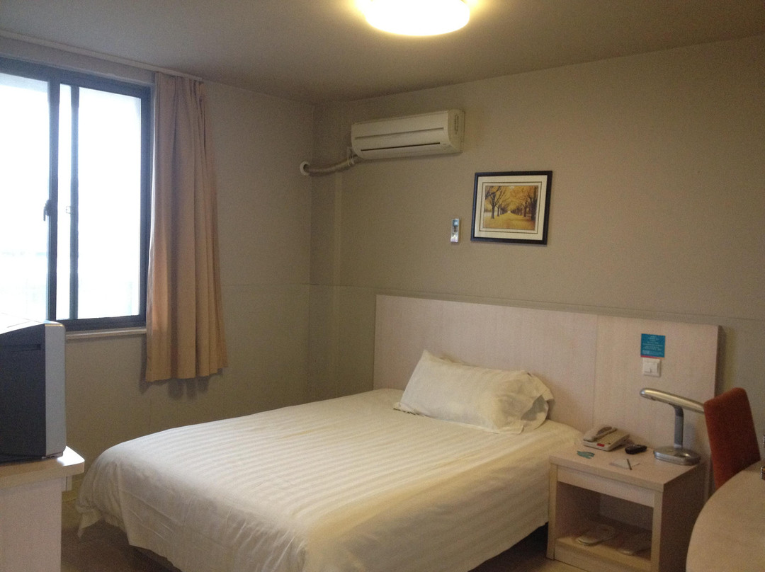 锦江之星湖州衣裳街历史街区酒店主图