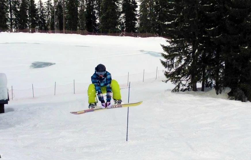 Onyx Snowboard School-莫尔济讷必去景点