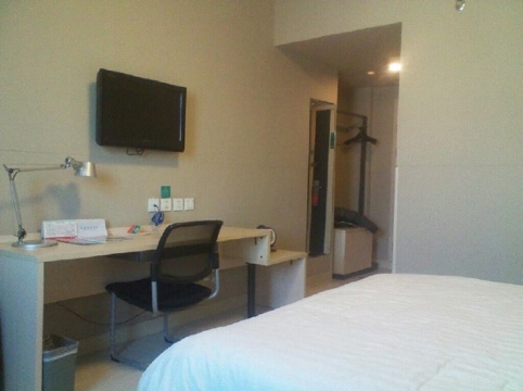 北京楠树草堂酒店（天安门广场前门地铁站店）-客卧