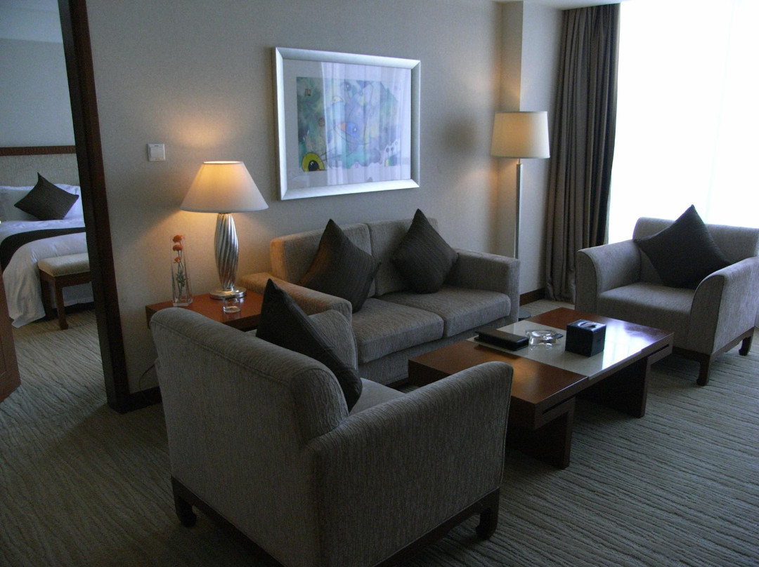 深航国际酒店主图