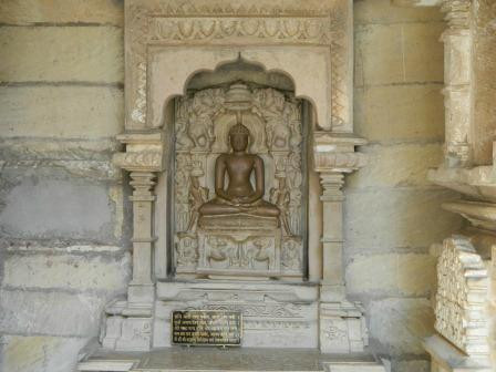 Shantinath Temple景点图片
