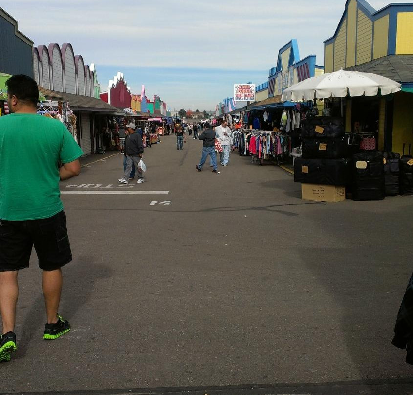 Mile High Flea Market景点图片