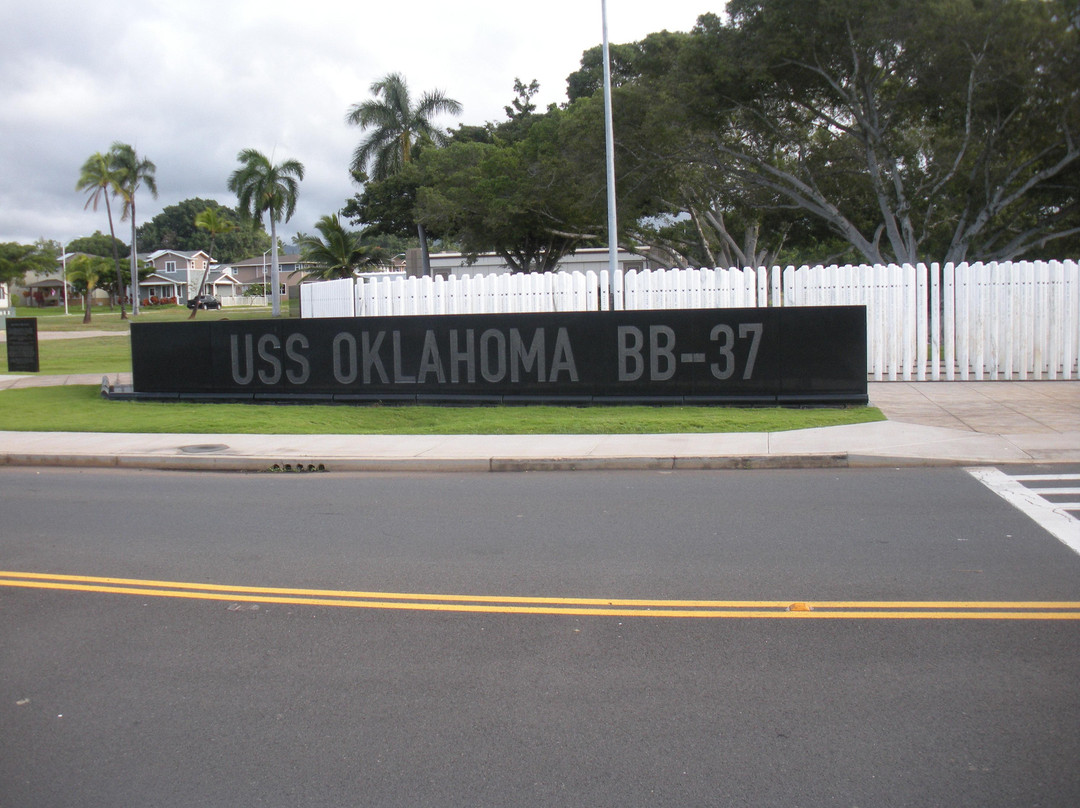 俄克拉荷马战舰纪念馆-火奴鲁鲁必去景点