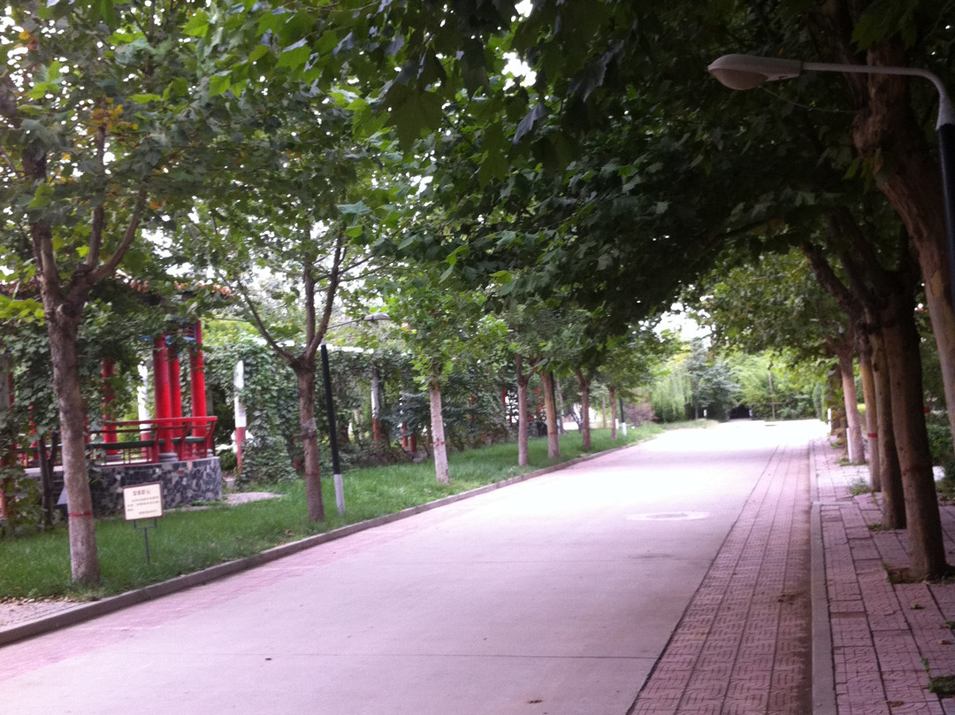 利华假日酒店主图