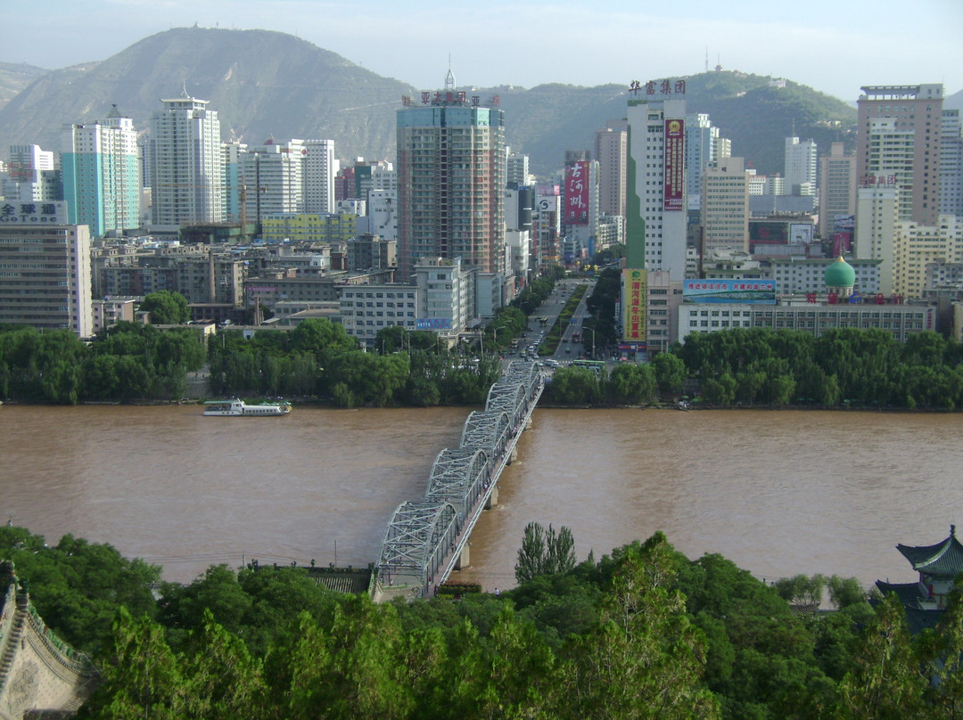 兰州白塔山景点图片