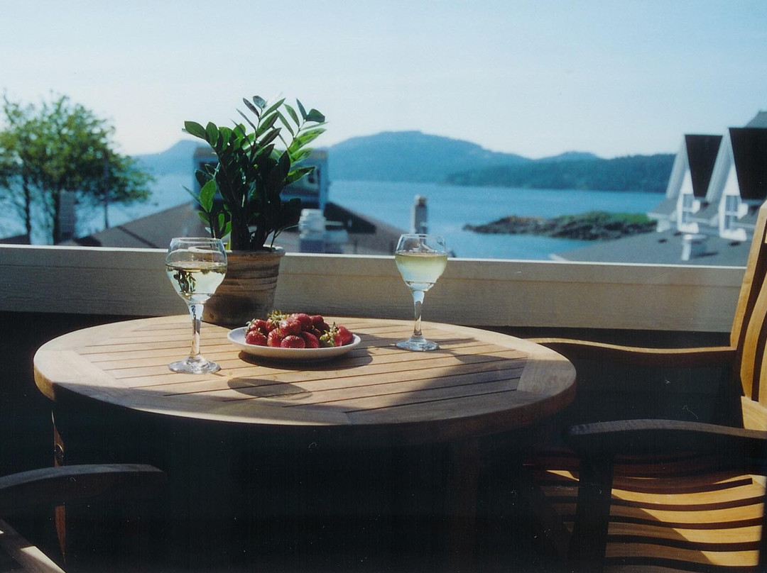 Eastsound Suites, Orcas Island