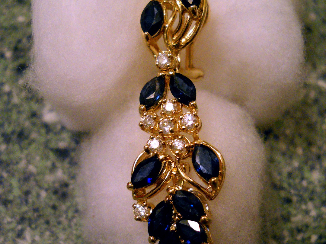 卡多珠宝店-夏洛特阿马利亚必去景点