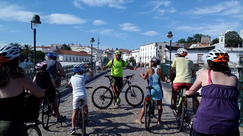 Alemvila Tours-Altura必去景点