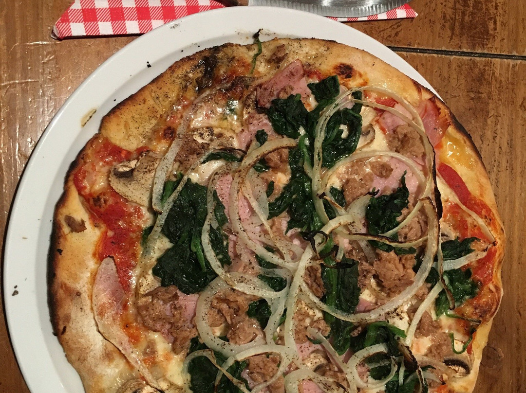 Pizzeria Pizza Pazza