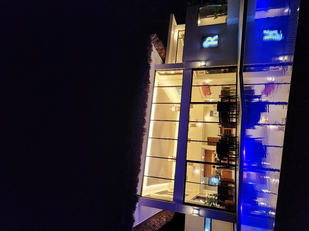 Palani White Beach-Balud必去景点