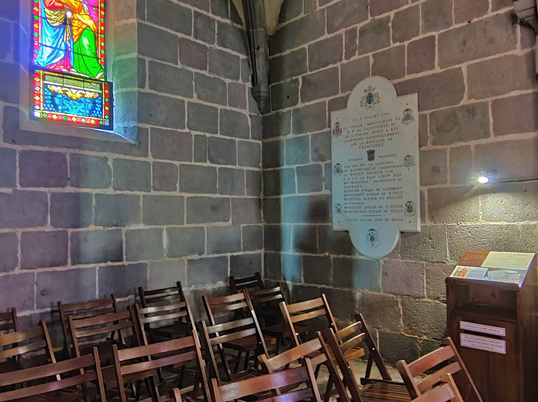 Chapelle Notre-Dame de Vassivière-Besse-et-Saint-Anastaise必去景点