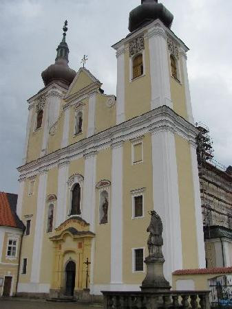 St. Peter and Paul Church-Nova Rise必去景点
