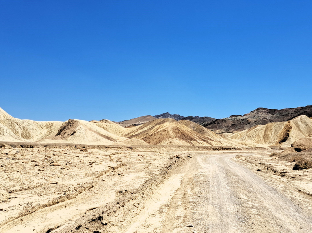 Twenty Mule Team Canyon-死亡谷国家公园必去景点