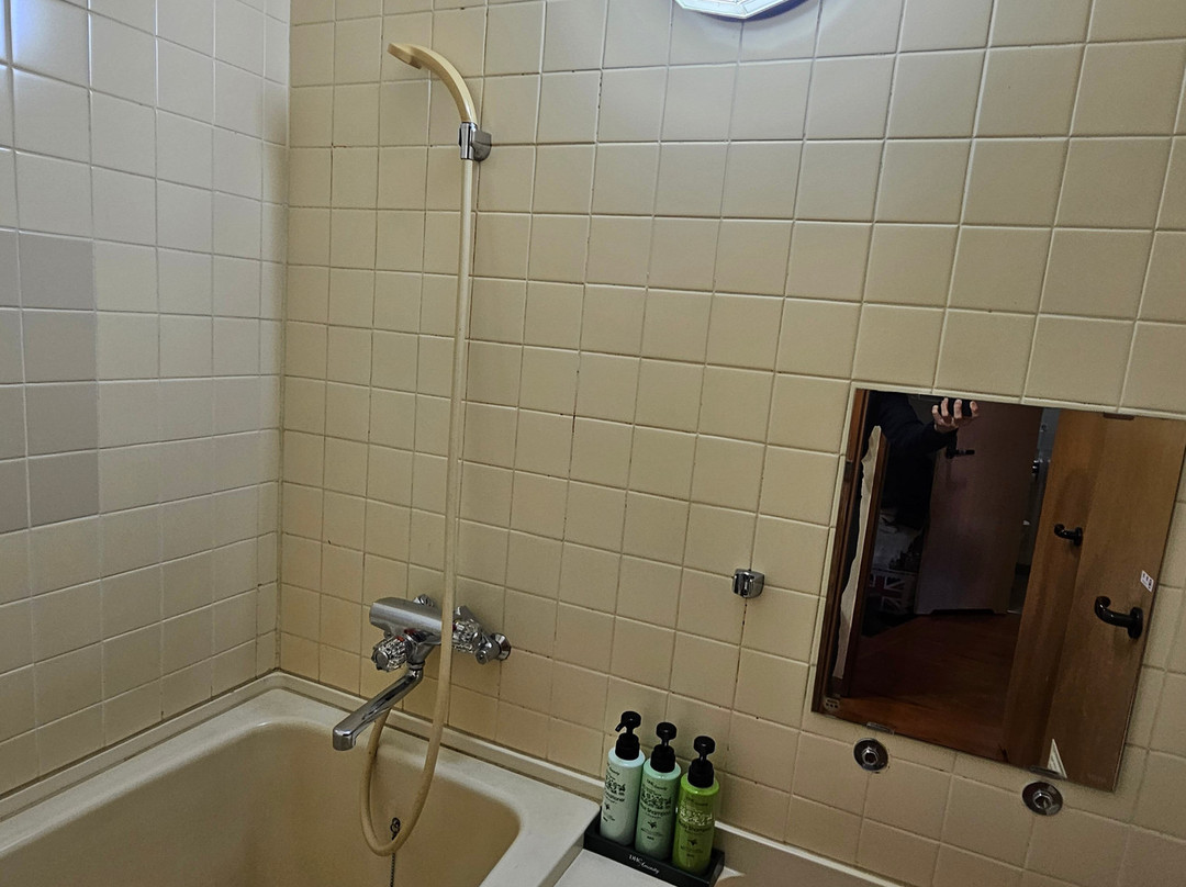 汤泽大酒店主图